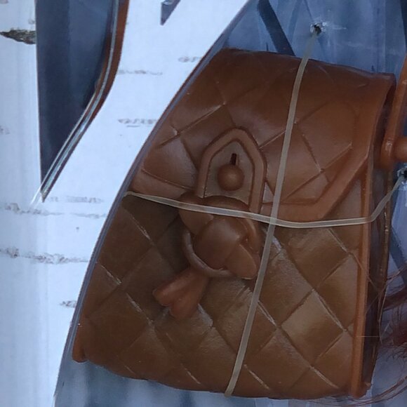 New in Box-Hasbro Disney Frozen Anna Doll with Buildable Olaf Figure & Backpack - Picture 10 of 15